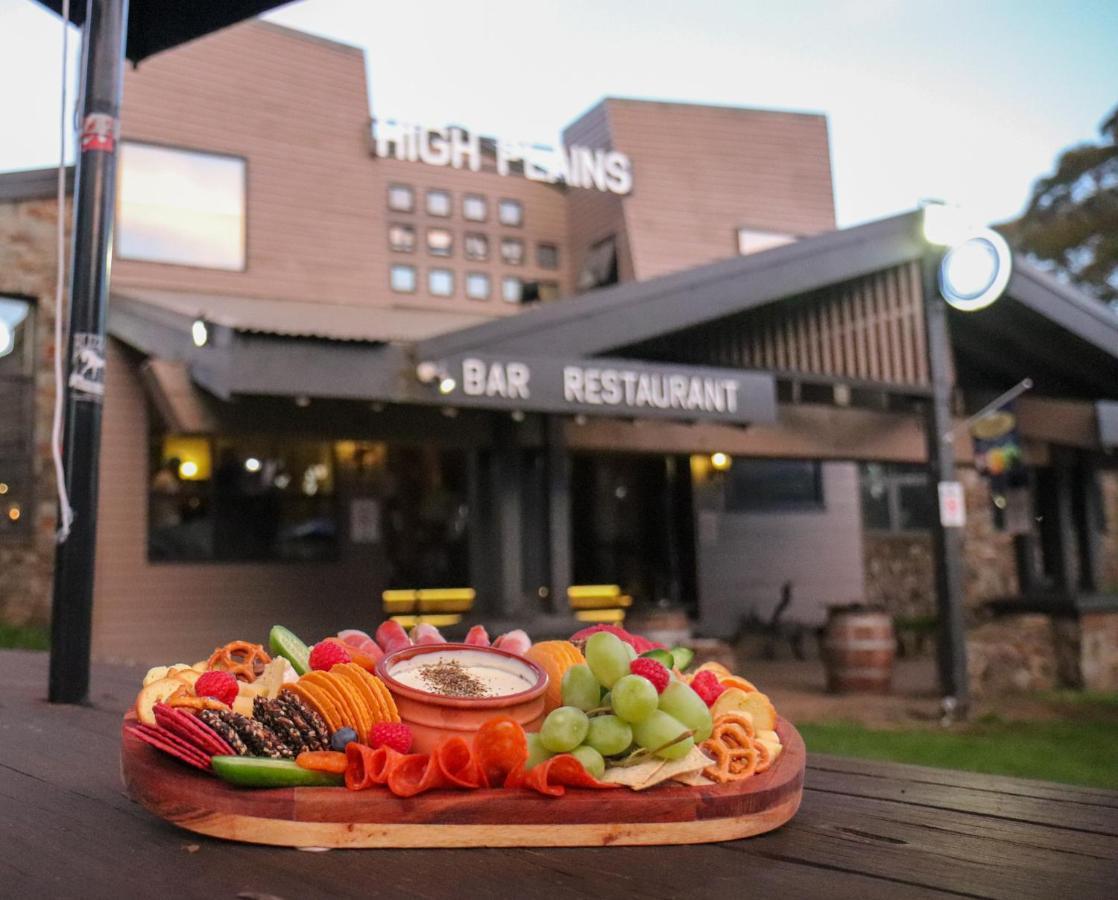Hotel High Plains Dinner Plain Exteriör bild